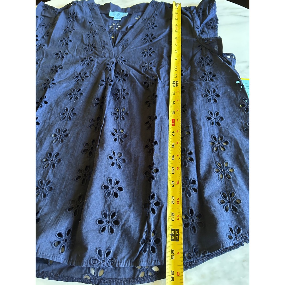 NWT CeCe Womens Navy Blue Eyelet Top Flutter Sleeve V-Neck Cotton Blouse XL - Picture 4 of 11